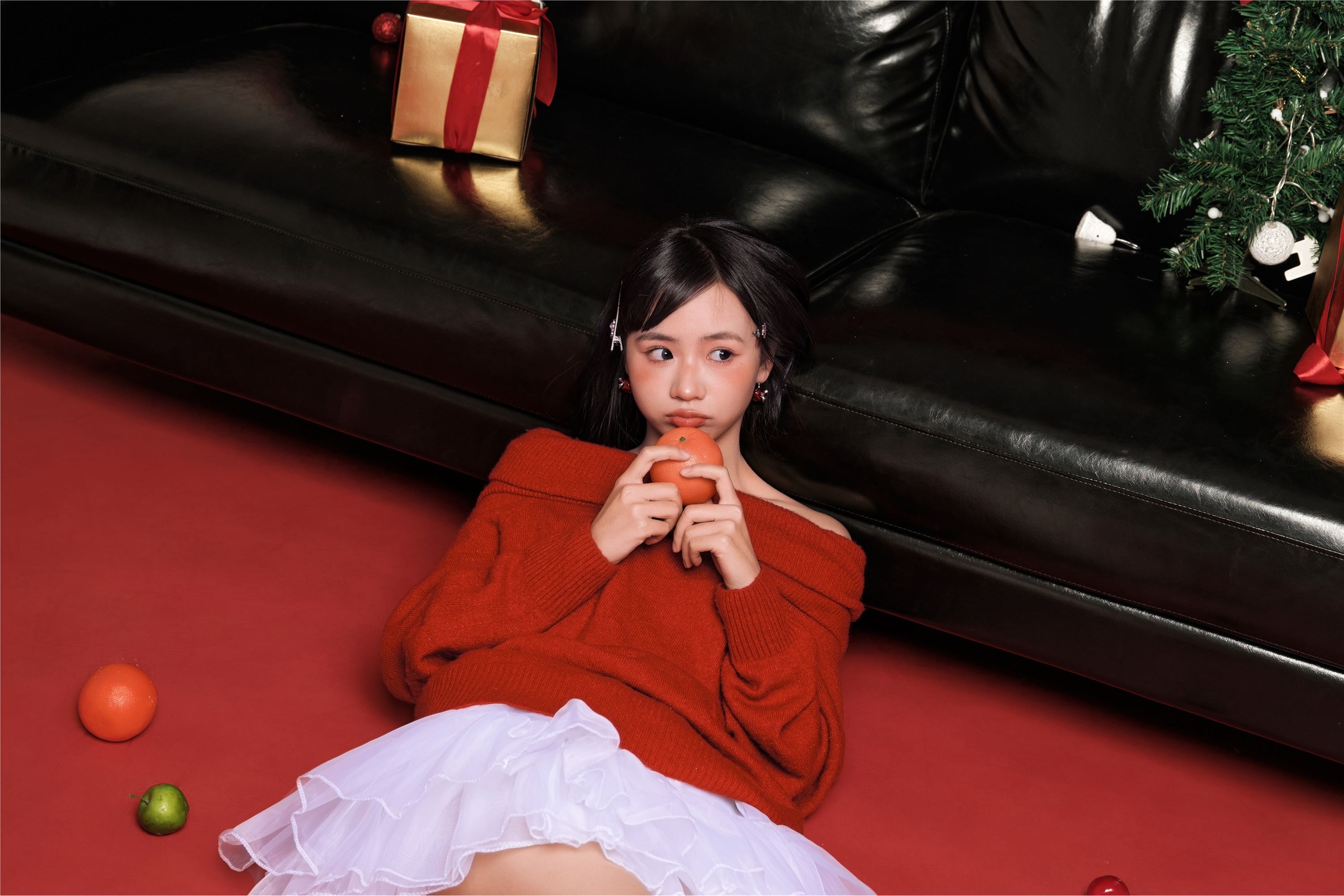 YITUYU艺图语 2025.02.01 红色圣诞 是三金呀